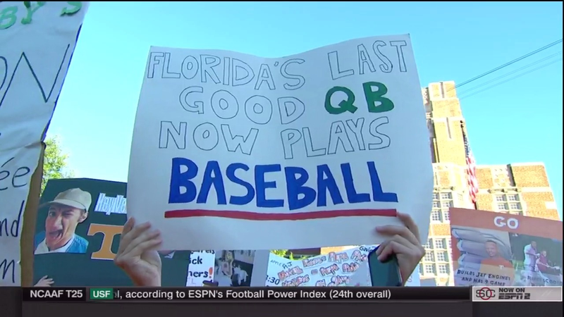 Illustration for article titled Tebow Jokes: Your Knoxville College GameDay Sign Roundup